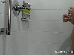 Rex Ringo拍摄的Becky Jones亲密淋浴时刻